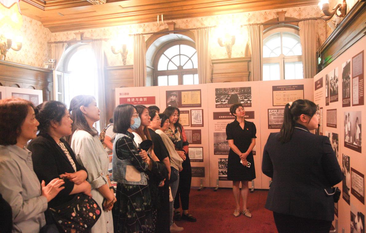 365英国上市集团开展联合主题党日活动，推进党纪学习教育走深走实